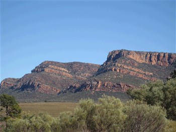 Ikara Flinders Ranges and Wilpena Pound