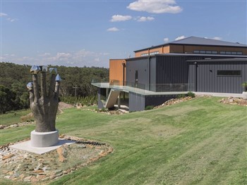 Mathema Gallery and Woodford Gardens